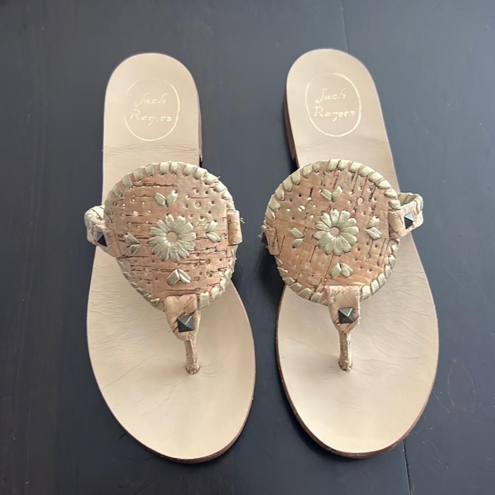 Jack Roger Georgica style sandal. Cork& light brown with gold. Size 7 women’s